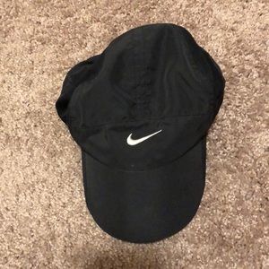 Black Nike hat